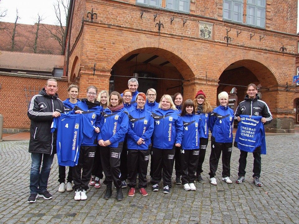 © TSG Gadebusch Die neuen Damenmannschaften laden zum ersten Turnier. 